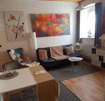 TIR - Single-Wohnung - möblierte helle 2 Zimmerwohnung - im ZFH - Mitterteich