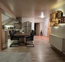 Großzügige 145 m² Dachgeschosswohnung mit Balkon & Weitblick - Rimbach