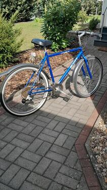 Foto - Auto Garage Sport - 15,00&nbsp;EUR Miete,