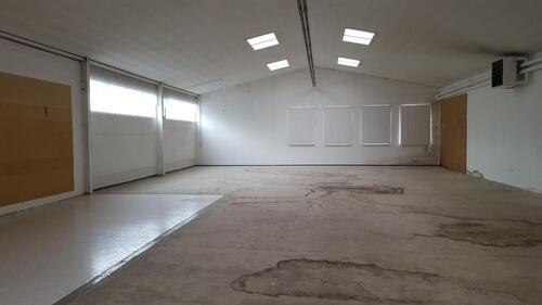 Foto - Lagerhalle zu vermieten - 2.790,00&nbsp;EUR Kaltmiete, ca.&nbsp; 563,00&nbsp;m&sup2;