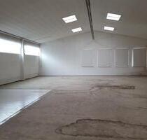 Lagerhalle zu vermieten - 2.790,00&nbsp;EUR Kaltmiete, ca.&nbsp; 563,00&nbsp;m&sup2; in Feuchtwangen (PLZ: 91555)