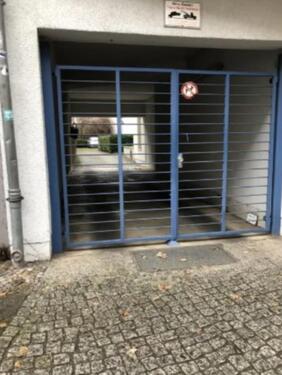 Foto - PKW-Stellplatz nahe Rosenthaler Platz
