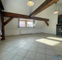 Charmante Dachgeschosswohnung mit Kaminofen und Carport im Grünen bei Osterburg - Arneburg