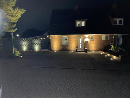 Foto - Doppelhaushälfte mit Garten - 890,00 EUR Kaltmiete,