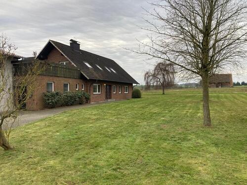Foto - 15 Zimmer Einfamilienhaus zur Miete in Barntrup