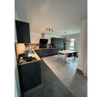 Moderne 3-Zimmer Wohnung mit EBK, Balkon & Carport - Jülich