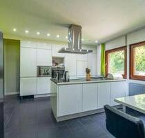 „Ruhe & Luxus vereint: Saniertes 5-Zi.-Domizil - Grasellenbach