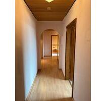 Attraktive 3-Zimmer-Etagenwohnung mit Balkon, Stellplatz & Keller - Nürnberg Zerzabelshof