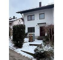 Haushälfte mit großem Garten, 5 Zimmern & Top-Lage - Kempten (Allgäu) Auf der Halde