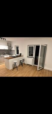 Foto - Mehrfamilienhaus 6 Wohn, 3 Garage, Dachausbau Genehmigung