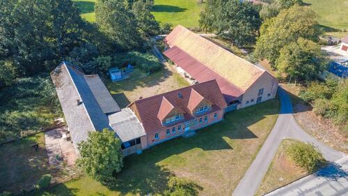 Foto - Resthof mit vier Wohnungen und großem Grundstück (renoviert 2005)