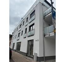 Luxus 1-Zimmer Penthouse (40 m²) mit Einbauküche & Dachterrasse i - Langenselbold