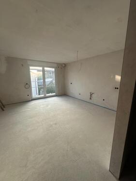 Foto - Neubau Whg 1. Obergeschoß 3 Zimmer mit Balkon & 2 Stellplätzen