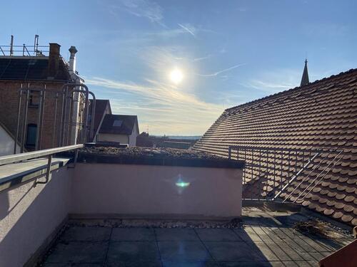 Foto - Renovierte 2-Zimmer-Wohnung mit Dachterrasse und Einbauküche in Münsingen