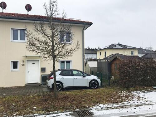 Foto - Doppelhaushälfte 2 in Zweifamilienhaus