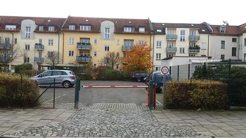 Foto - PKW Stellplatz Leipzig Mockau-Süd zu vermieten