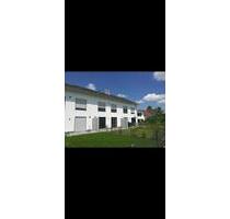 Reihenmittelhaus 2 Garagen 1 Stellplatz Terassenüberdachung - Buchloe