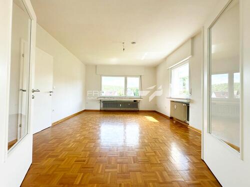 Foto - FREIRAUM4 +++ Großzügige Maisonettewohnung mit eigenem Eingang in bester Lage von Neunkirchen-OT!