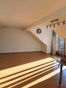 Foto - Helle Dachgeschosswohnung mit Balkon in Waldhölzbach