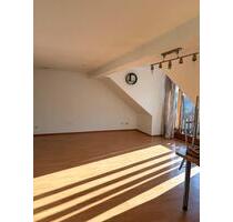 Helle Dachgeschosswohnung mit Balkon in Waldhölzbach - Losheim am See