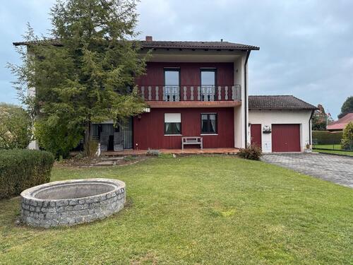 Foto - Haus 140 qm zu vermieten - 1.300,00&nbsp;EUR Kaltmiete, ca.&nbsp; 140,00&nbsp;m&sup2;