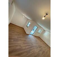 2 - Zimmer Erdgeschosswohnung Neubau mit Terrasse Gartenanteil - Neuötting