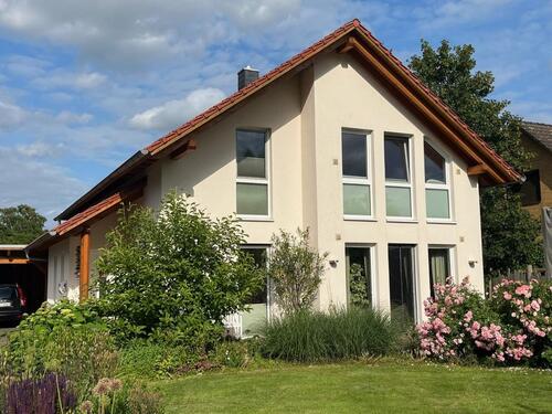 Foto - Modernes Traumhaus mit wunderschönem Garten in Beedenbostel