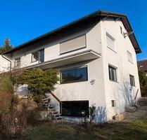 Haus in Cham - 1.200,00&nbsp;EUR Kaltmiete, ca.&nbsp; 220,00&nbsp;m&sup2; in Cham (PLZ: 93413)
