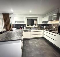 Helle 3-Zimmer-Wohnung (100 m²) in Bad Hersfeld mit Einbauküche