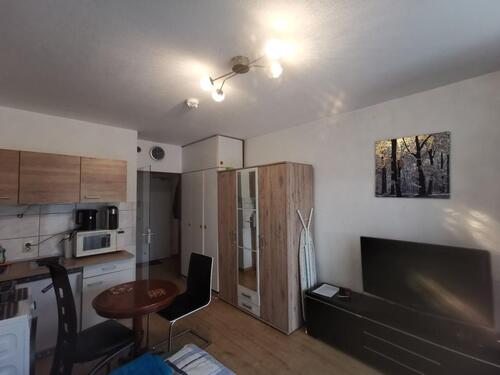 Foto - Vollmöbliert 1-Zi. Appartement, Nähe U-3, Garage, Internet, Strom