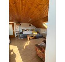 2-Zimmer-DG-Wohnung in Mauern - 550,00&nbsp;EUR Kaltmiete, ca.&nbsp; 52,00&nbsp;m&sup2; in Mauern (PLZ: 85419)