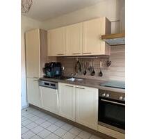 Uffenheim: Helle 3-Zimmer-DG-Wohnung mit Dachbalkon