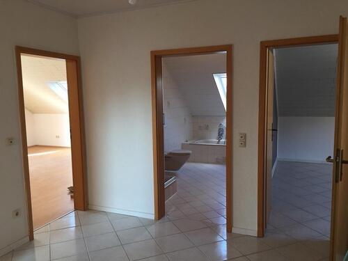 Foto - 3 Zimmer Dachgeschoßwohnung zur Miete in Staufenberg