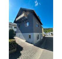 Haus zur Miete - 1.000,00&nbsp;EUR Kaltmiete, ca.&nbsp; 160,00&nbsp;m&sup2; in Idar-Oberstein (PLZ: 55743)