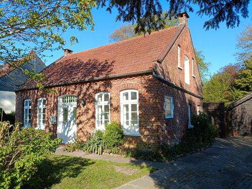 Foto - Haus mit großem Garten von privat - provisionsfrei kernsaniert