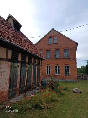Foto - Zweifamilienhaus - 10.000,00&nbsp;EUR Kaufpreis, ca.&nbsp; 250,00&nbsp;m&sup2;