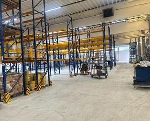 Gewerbliche Flächen in Salzweg: Büroräume, Praxisräume, Lagerhalle