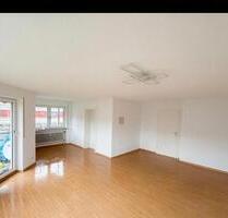 Renovierte 2-Zimmer-Wohnung mit Balkon & TG-Stellplatz (Erbpacht) - Ingolstadt Südost