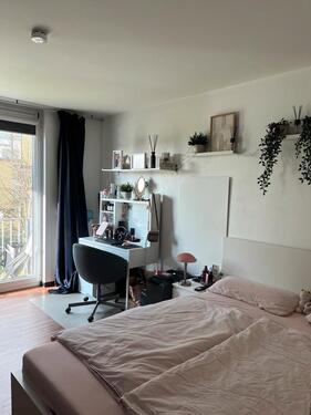 Foto - 1-Zimmer Wohnung mit Balkon NUR an StudentenAzubis