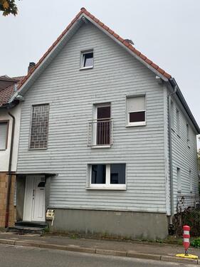 Foto - Renovierungsbedürftiges Haus - ideal für Investoren u. Handwerker