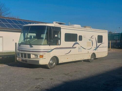 Foto - Wohnmobilstellplätze bis ca.10m x 3m auf abgeschlossenem Gelände