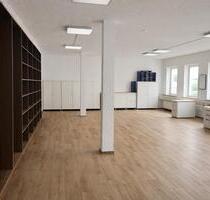 BÜRO Studio Atelier - verschiedene Optionen (120 200 300 500 qm) sehr preiswert in Weidhausen b. Co - Sonnefeld