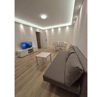 Renovierte, möbilierte (neue), 2 Zimmer WHG mit neuer EBK-Süd BLK - Ottobrunn