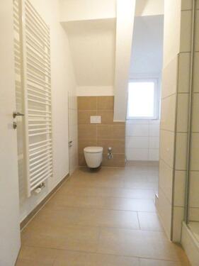 Foto - *sanierte 3 Zimmer Wohnung mit Tageslichtbad*