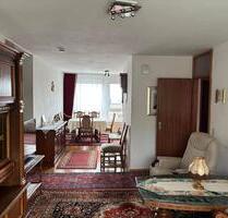 Uni-Nahe 3,5-Zi-Wohnung mit Balkon & Schwimmbadzugang - Wuppertal