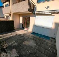 Doppelhaushälfte mit Garage, 3 Stellplätze, Terrasse & Balkon - Leonberg