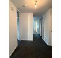 Zweitbezug nach Renovierung5-Zimmer-Wohnung mit 104 m² Biebrich - Wiesbaden