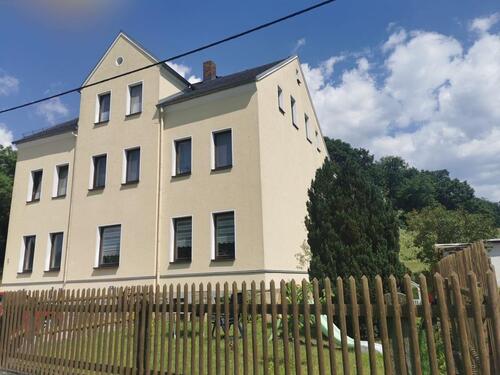 Foto - Sonniges Ein-Zimmer-Apartment mit kleiner Einbauküche und Garten!