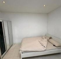 Süße Ein-Zimmer-Wohnung mit Küche und Bad in eigenem Hinterhaus - Marburg
