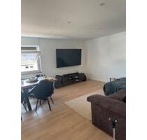 Kernsanierte 4-Zimmer-Wohnung mit Balkon, Garage & Stellplatz - Lampertheim